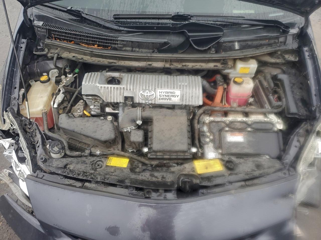 2014 TOYOTA PRIUS photo 21
