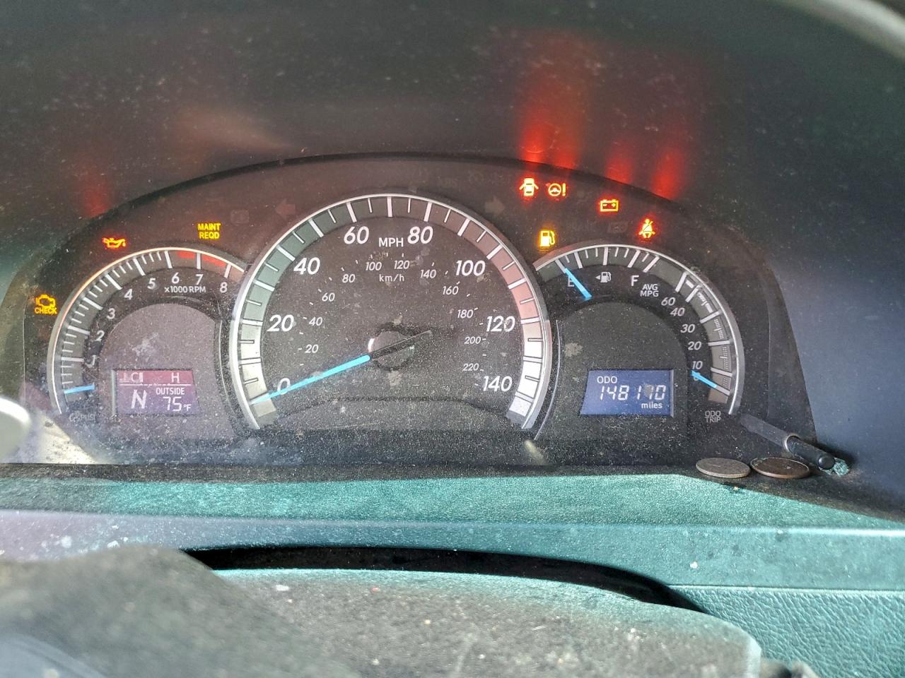2014 TOYOTA CAMRY L photo 25