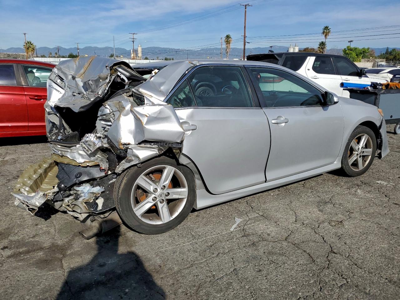 2014 TOYOTA CAMRY L photo 7