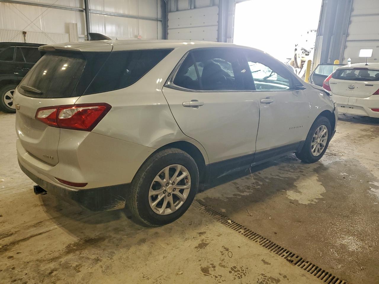 2020 CHEVROLET EQUINOX LT photo 7