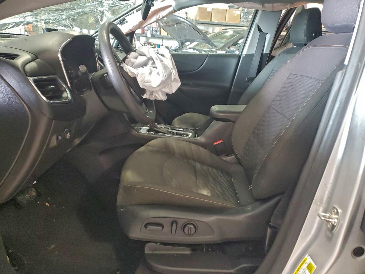 2020 CHEVROLET EQUINOX LT photo 19