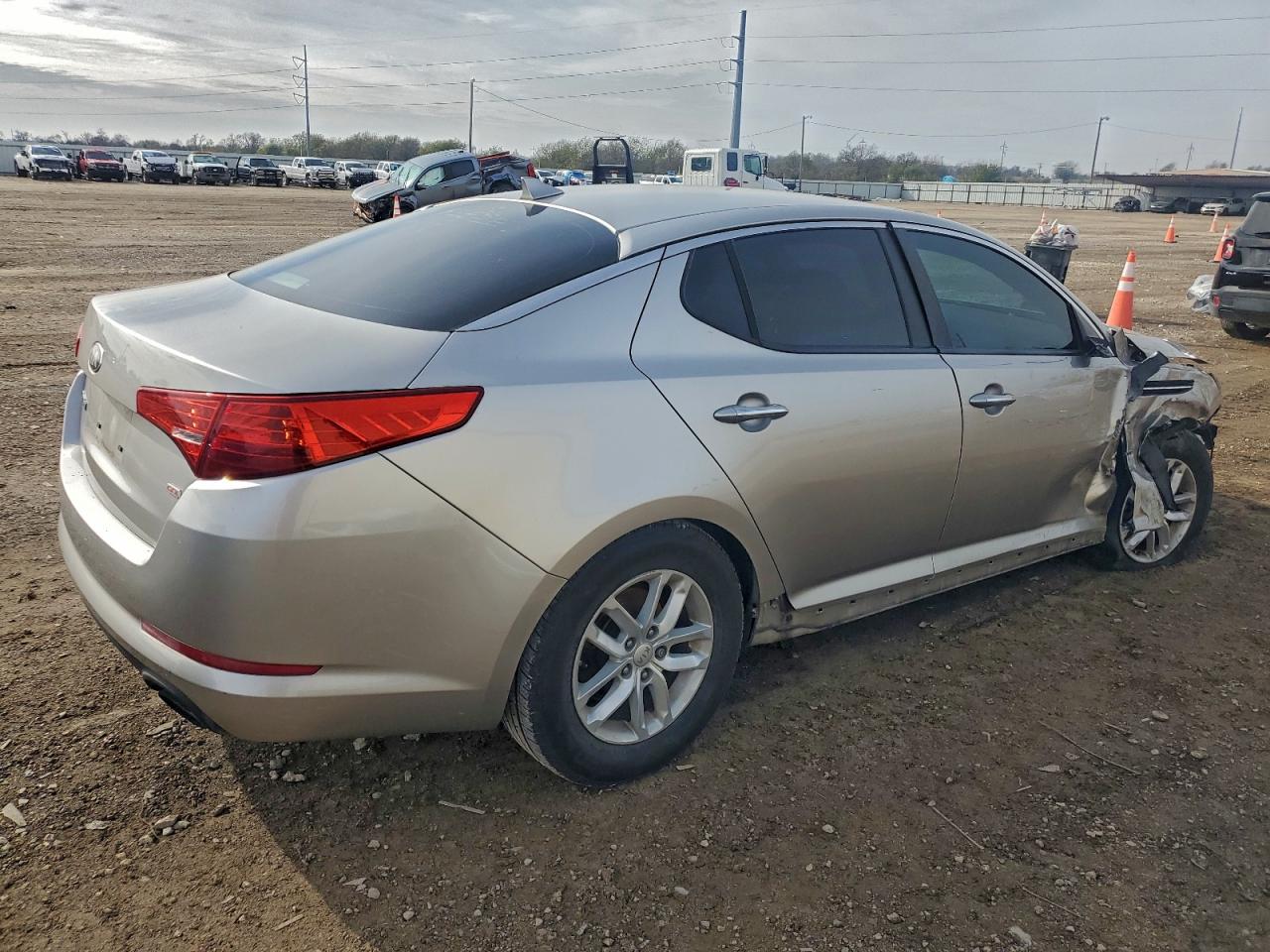 2013 KIA OPTIMA photo 7