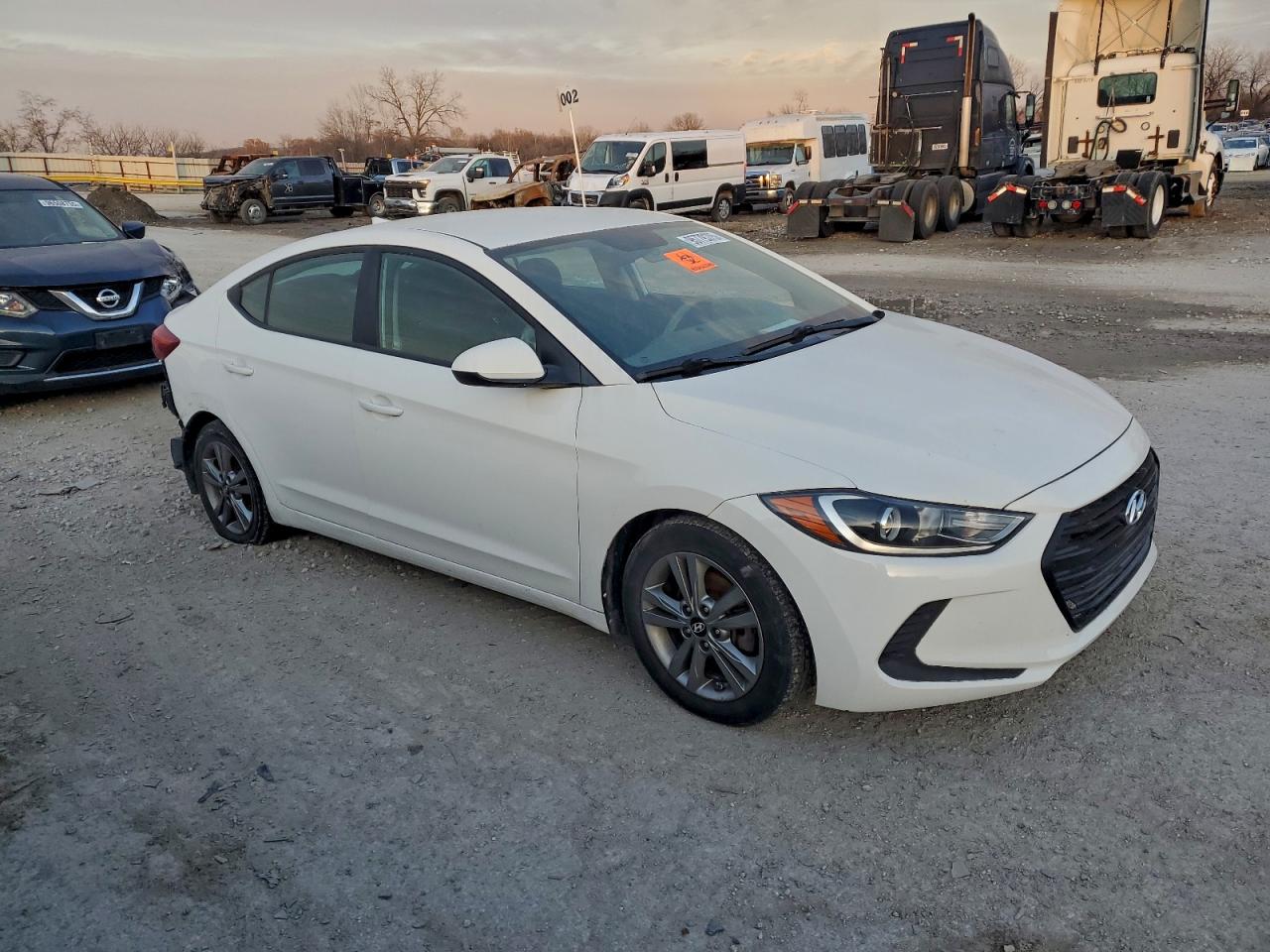 2018 HYUNDAI ELANTRA SEL photo 4