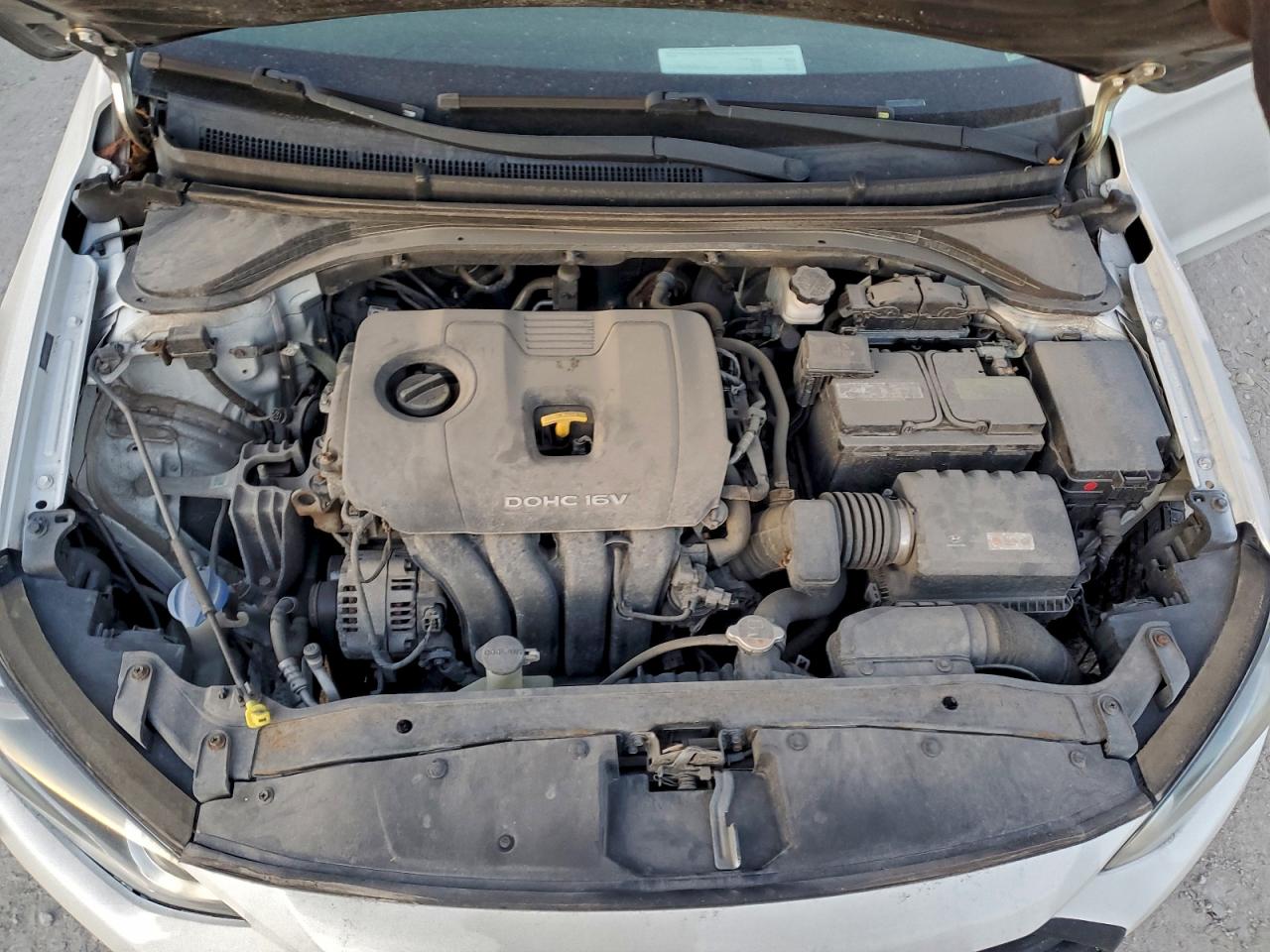 2018 HYUNDAI ELANTRA SEL photo 11