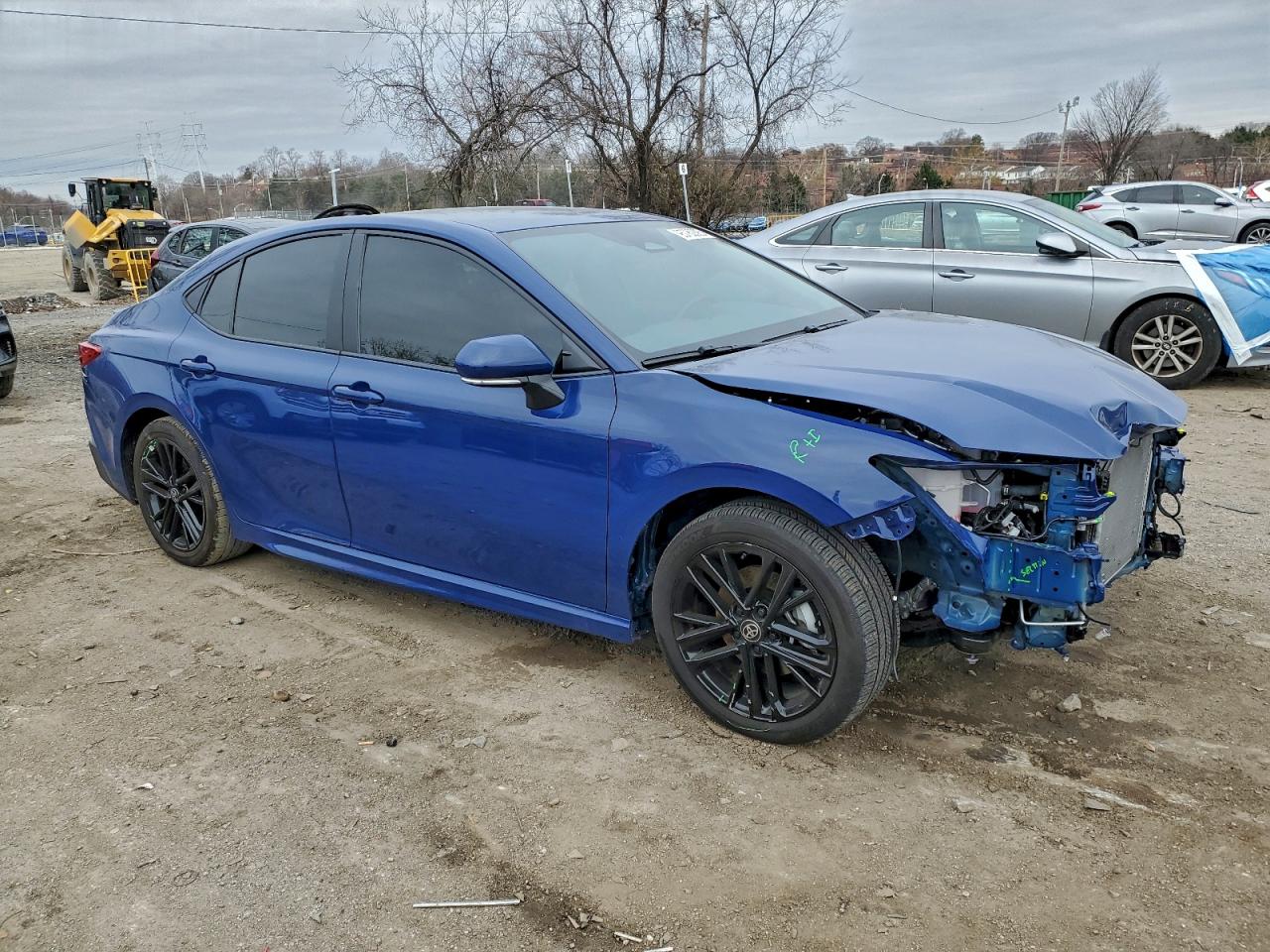 2025 TOYOTA CAMRY XSE photo 4