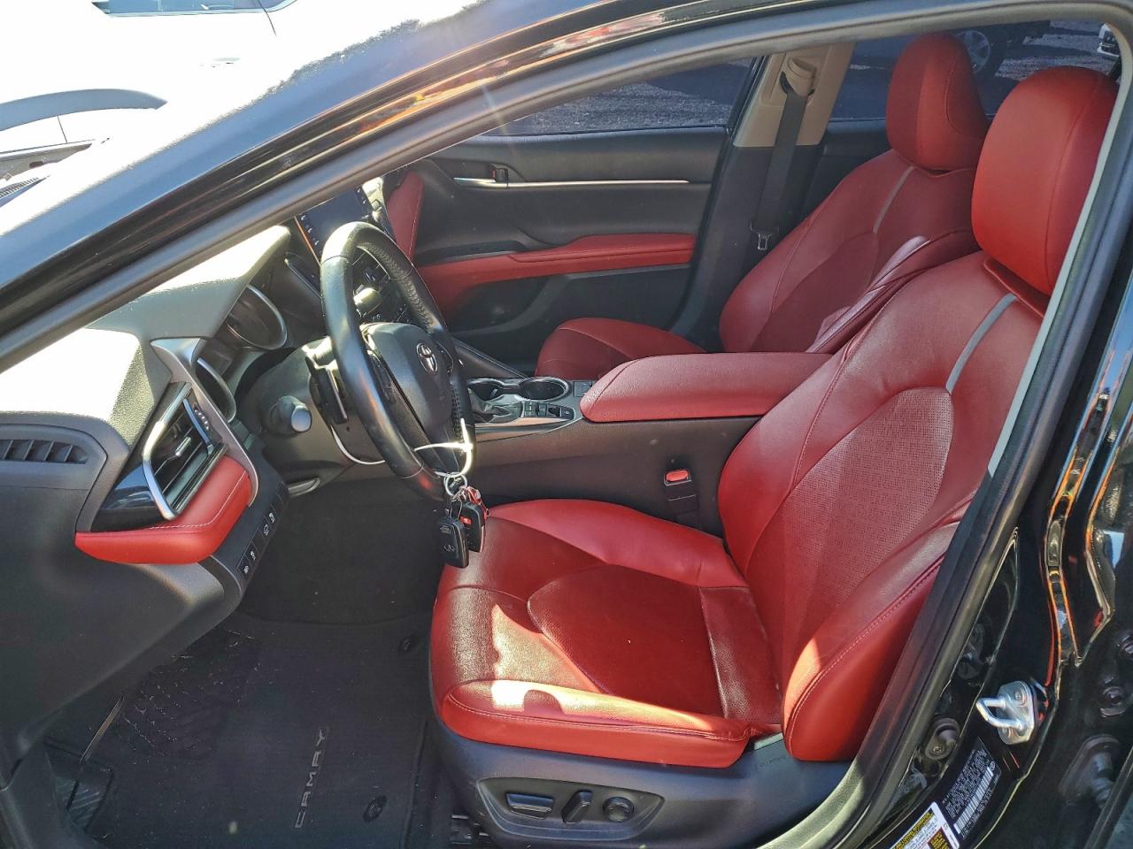 2021 TOYOTA CAMRY XSE photo 13