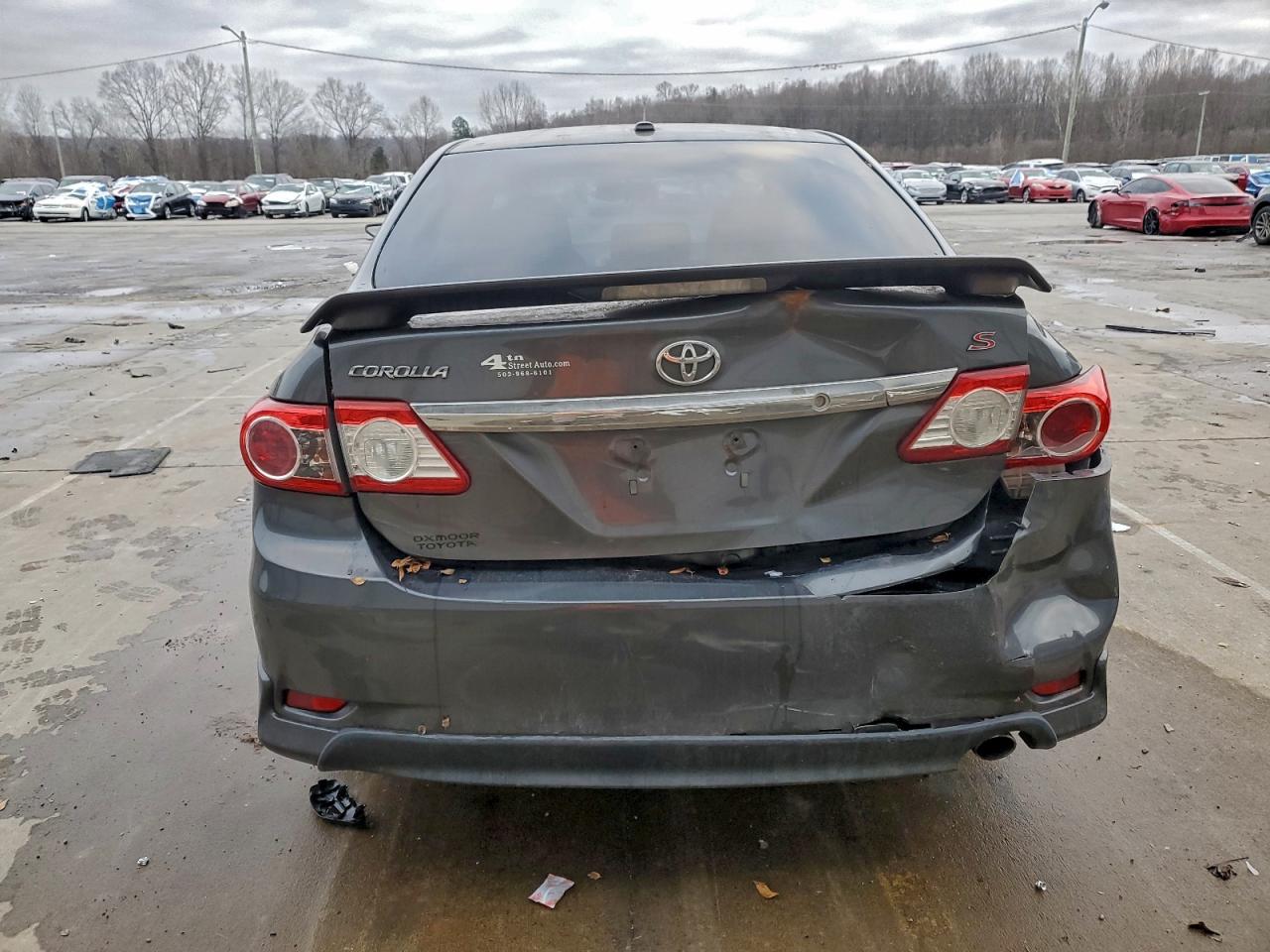 2012 TOYOTA COROLLA photo 6