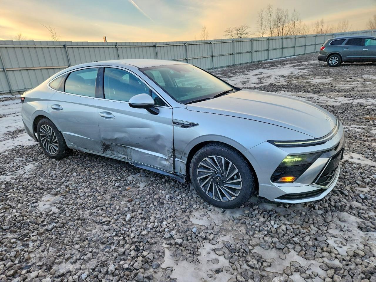 2024 HYUNDAI SONATA HYBRID photo 4