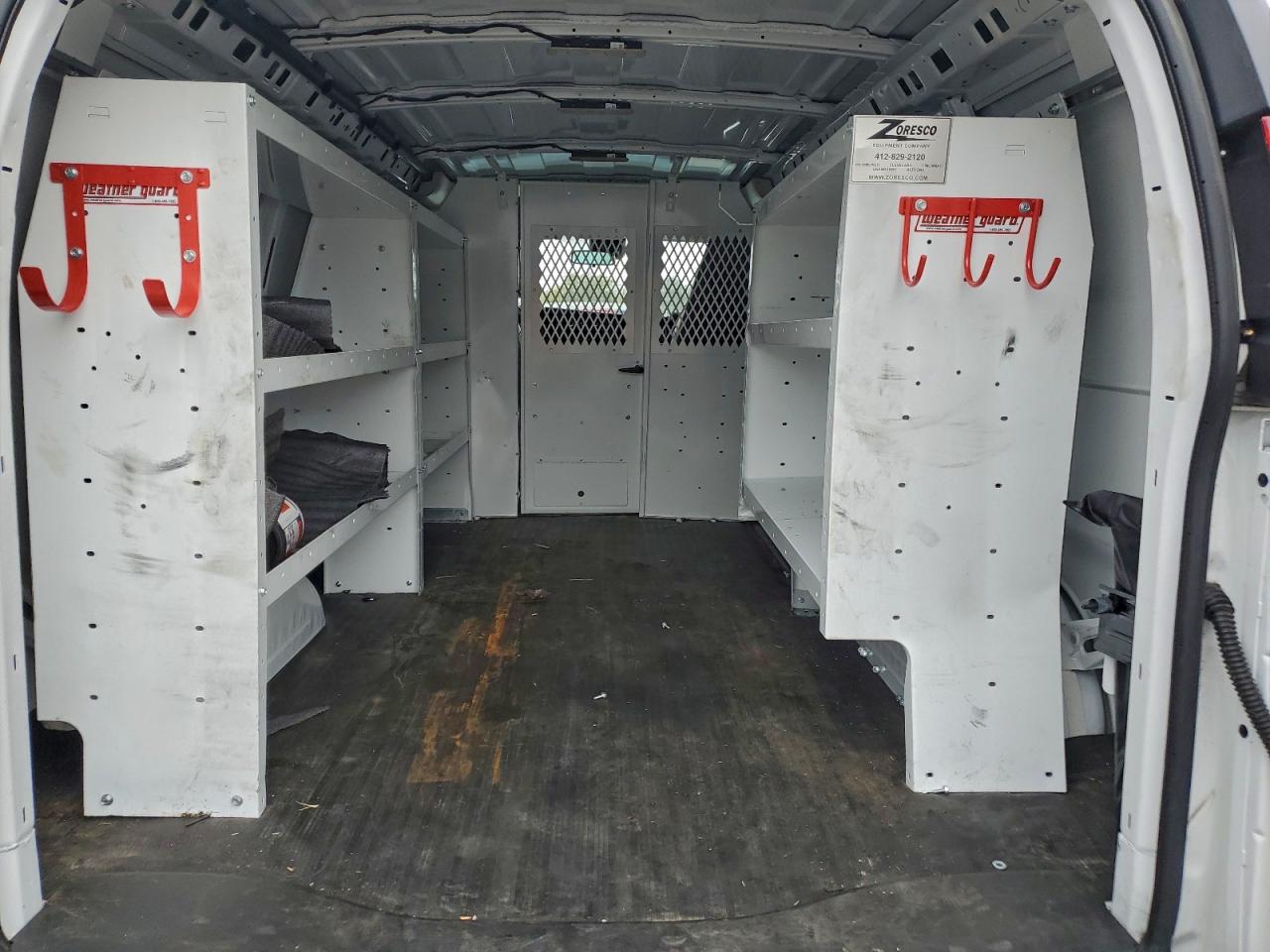 2024 GMC SAVANA DELIVERY VAN photo 10