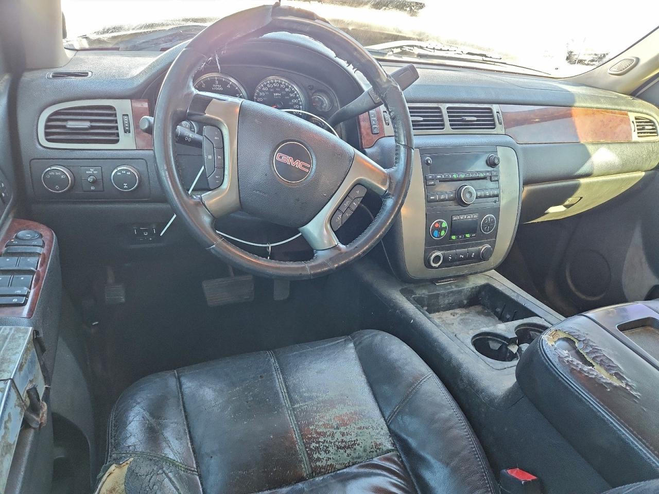 2012 GMC SIERRA K2500 SLT photo 8