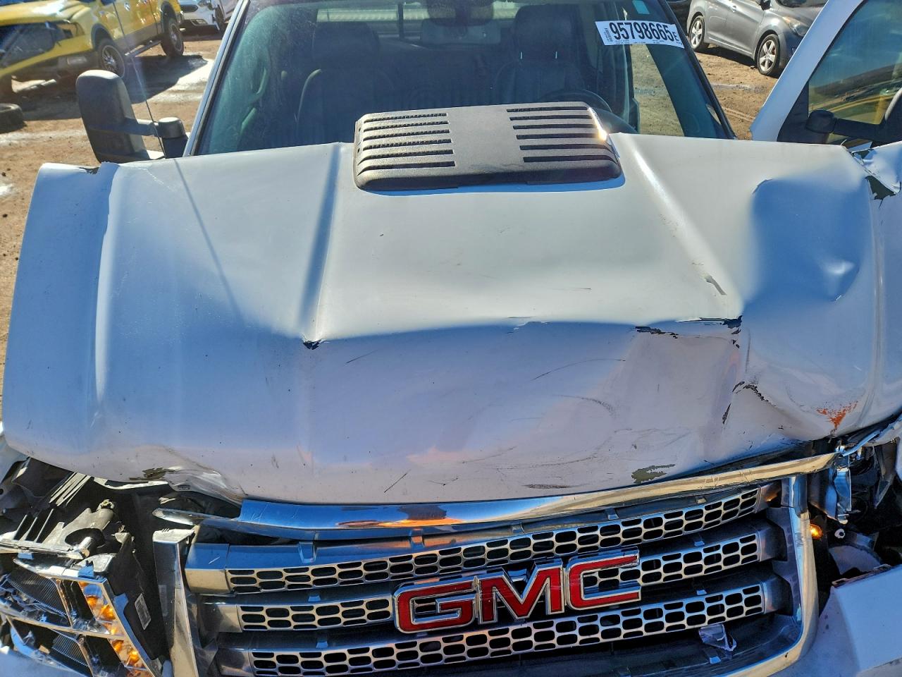 2012 GMC SIERRA K2500 SLT photo 11