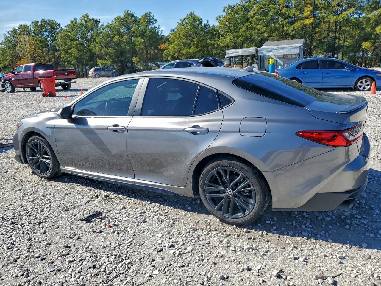 2025 TOYOTA CAMRY SE photo 2