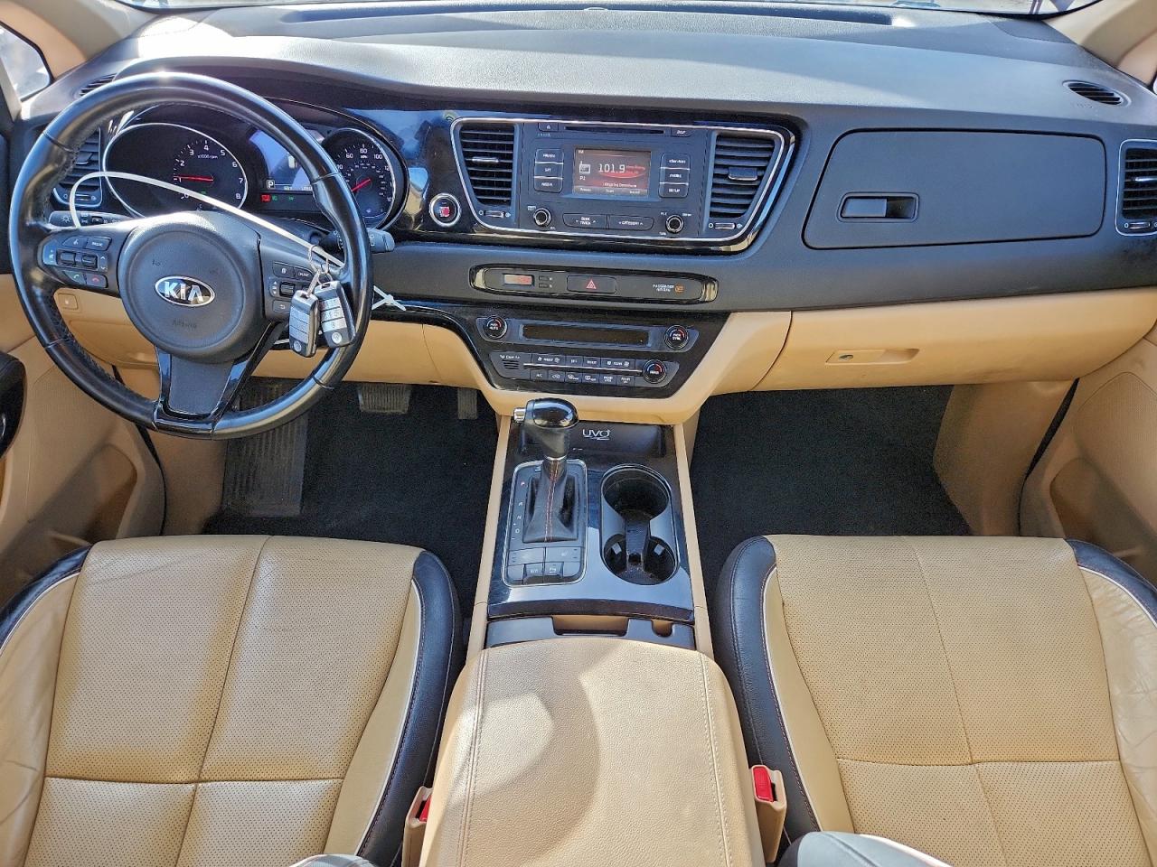 2016 KIA SEDONA EX photo 8
