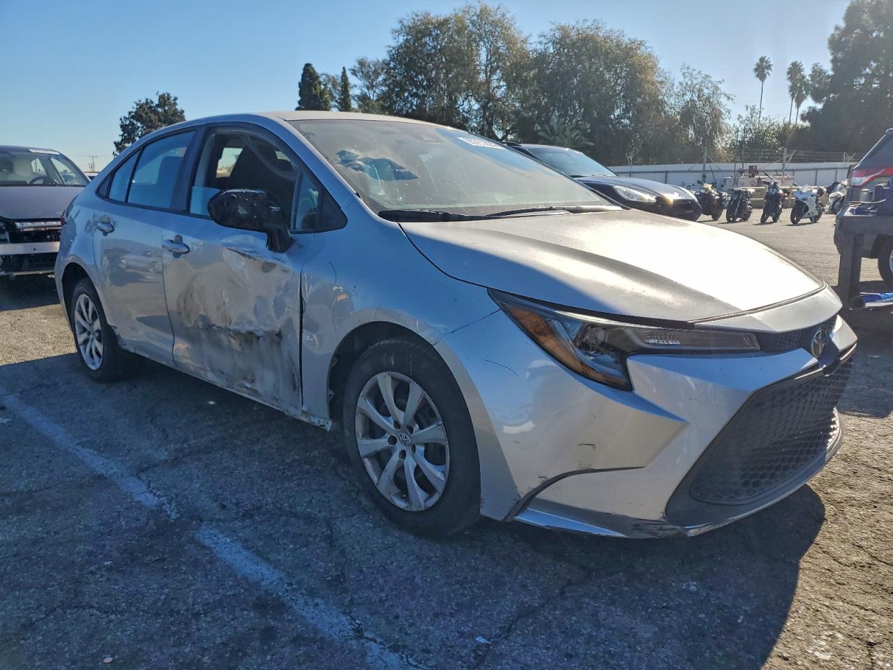 2021 TOYOTA COROLLA LE photo 4
