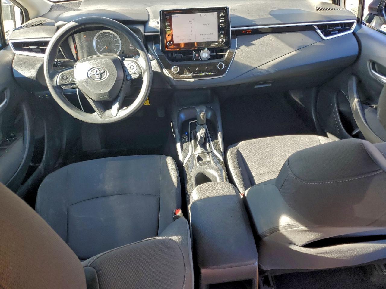 2021 TOYOTA COROLLA LE photo 8