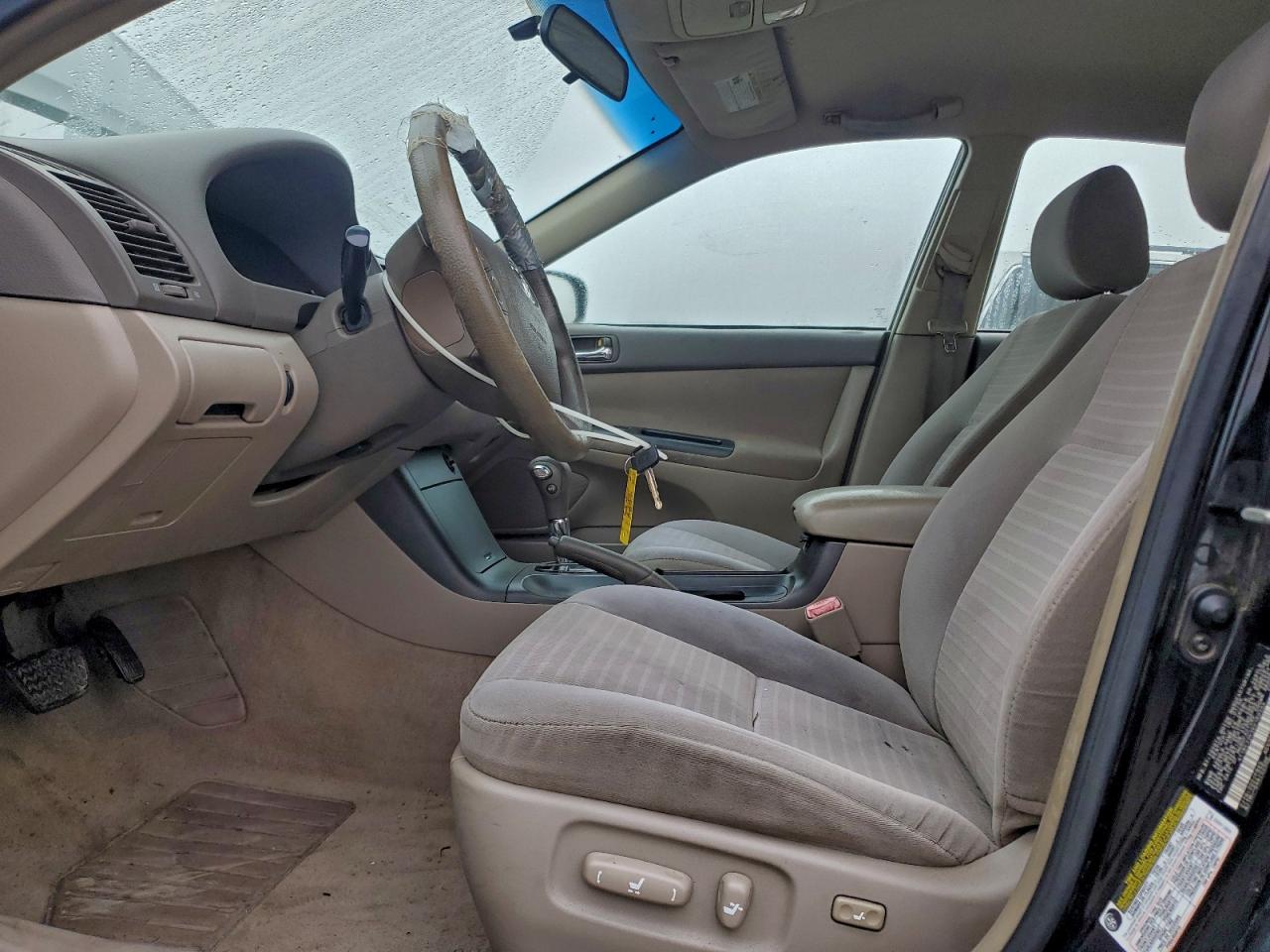 2006 TOYOTA CAMRY LE photo 7