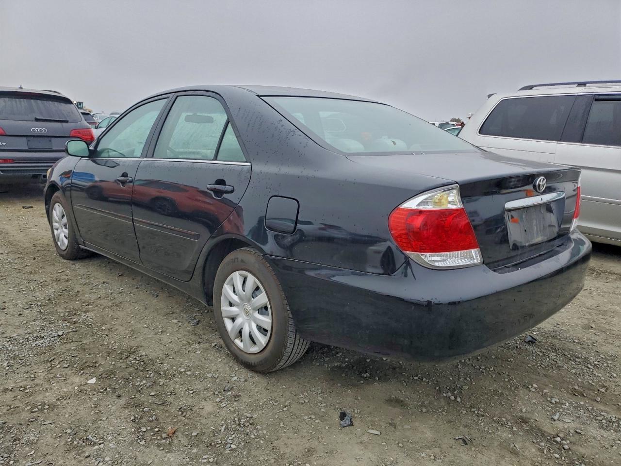2006 TOYOTA CAMRY LE photo 2