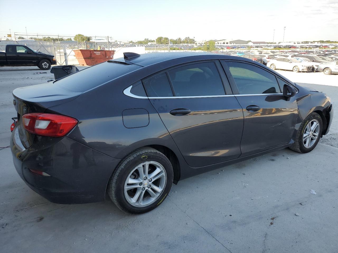 2016 CHEVROLET CRUZE LT photo 3