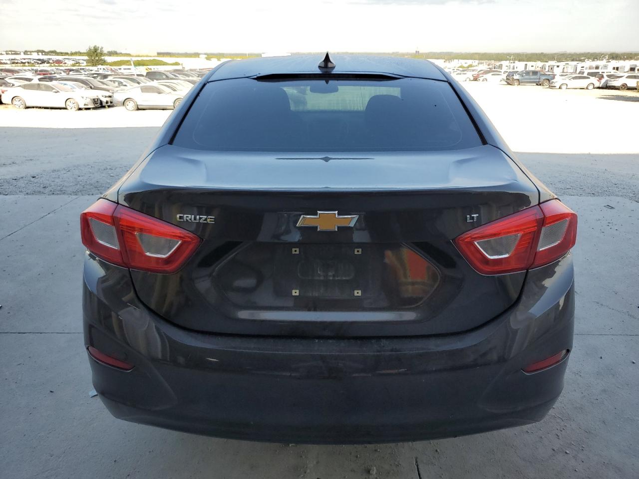 2016 CHEVROLET CRUZE LT photo 6