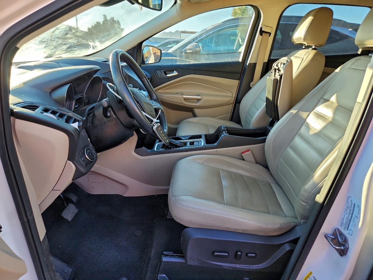 2017 FORD ESCAPE TITANIUM photo 7