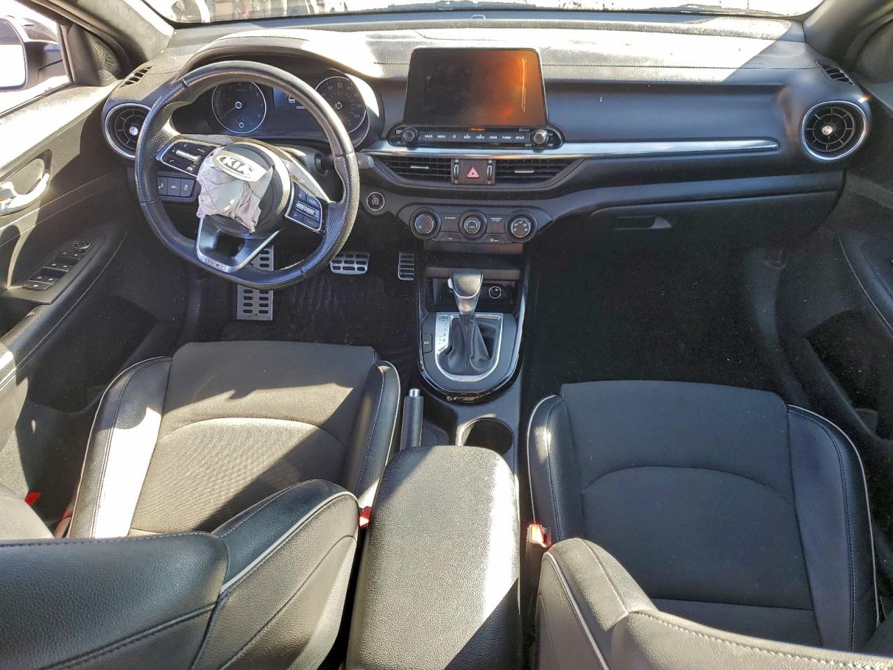 2021 KIA FORTE GT LINE photo 15