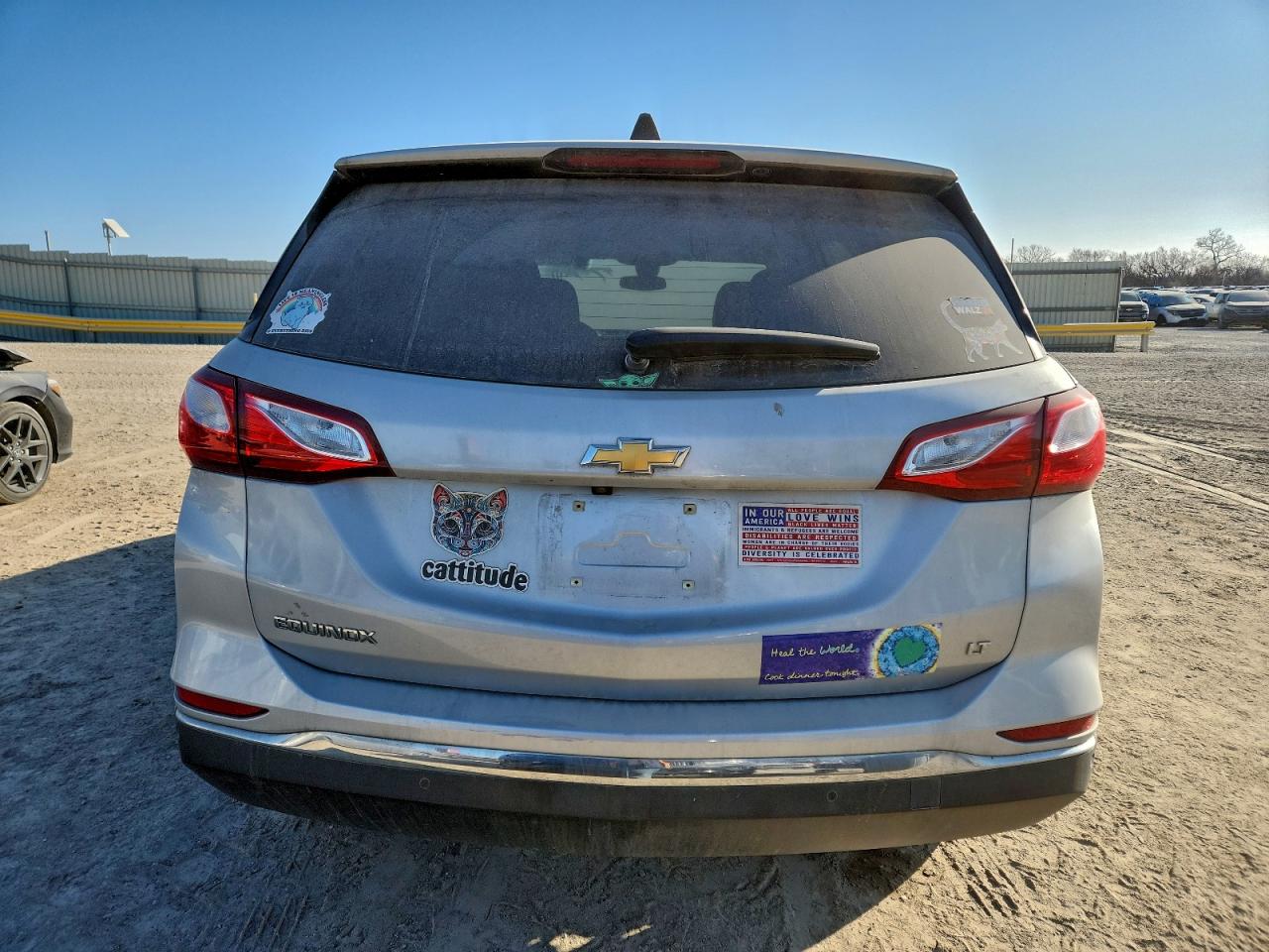 2019 CHEVROLET EQUINOX photo 6