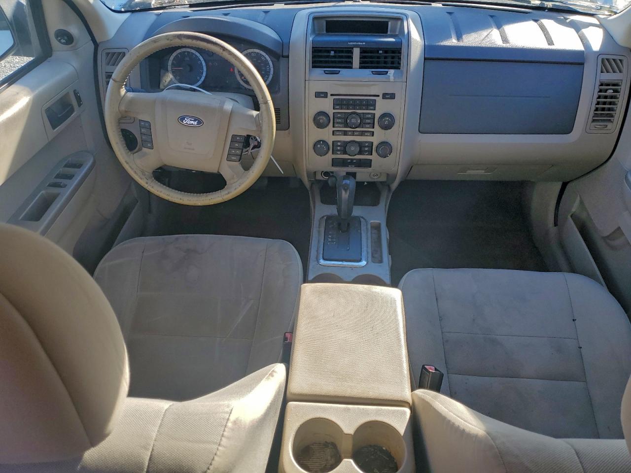 2010 FORD ESCAPE XLT photo 22