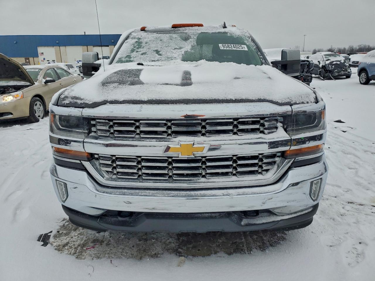 2016 CHEVROLET SILVERADO K1500 LT photo 5