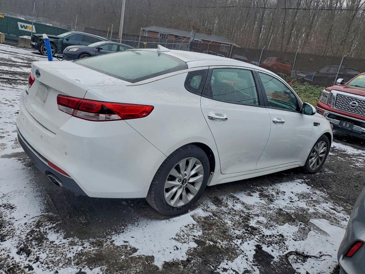 2018 KIA OPTIMA photo 3