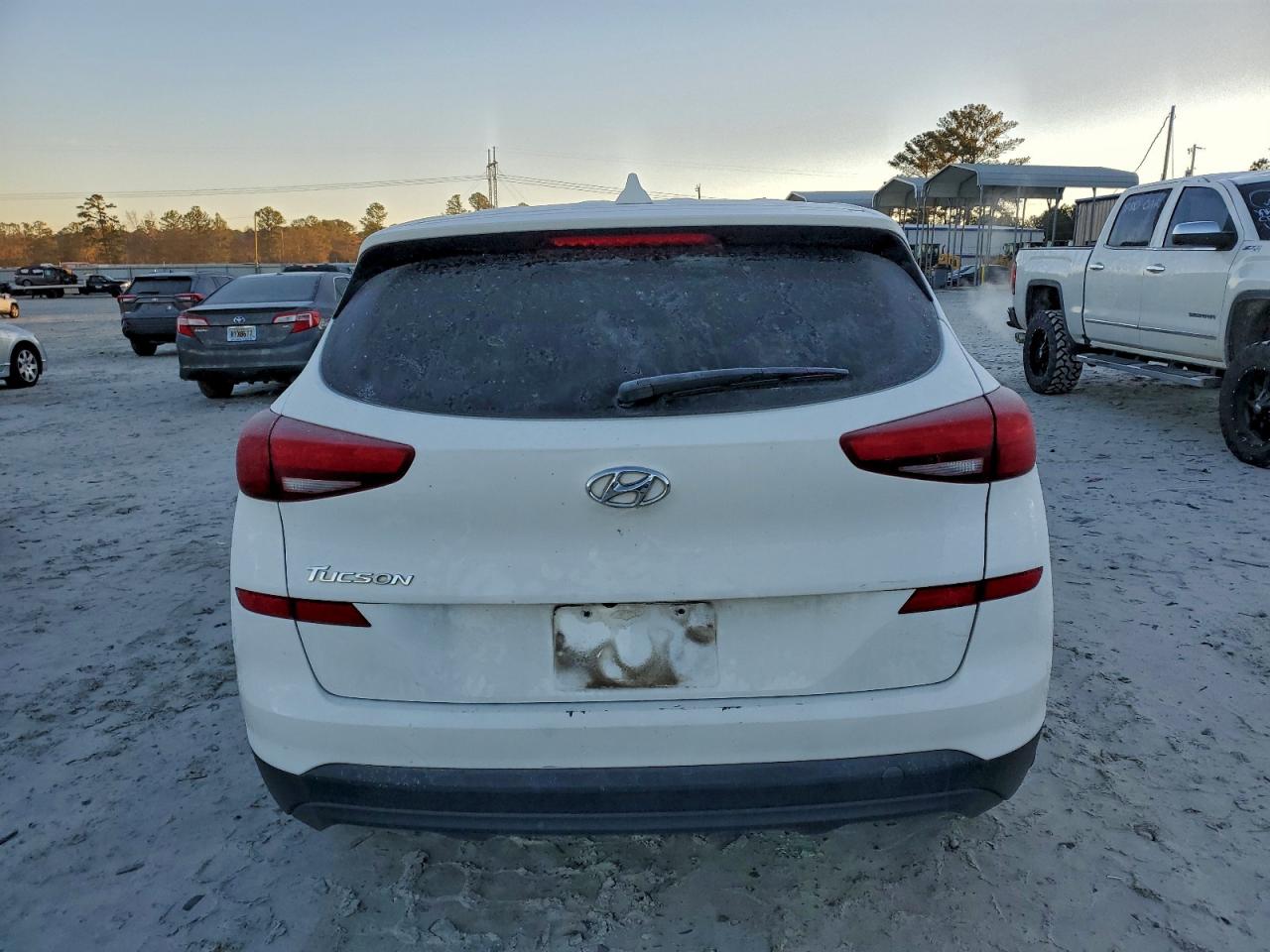 2021 HYUNDAI TUCSON SE photo 6