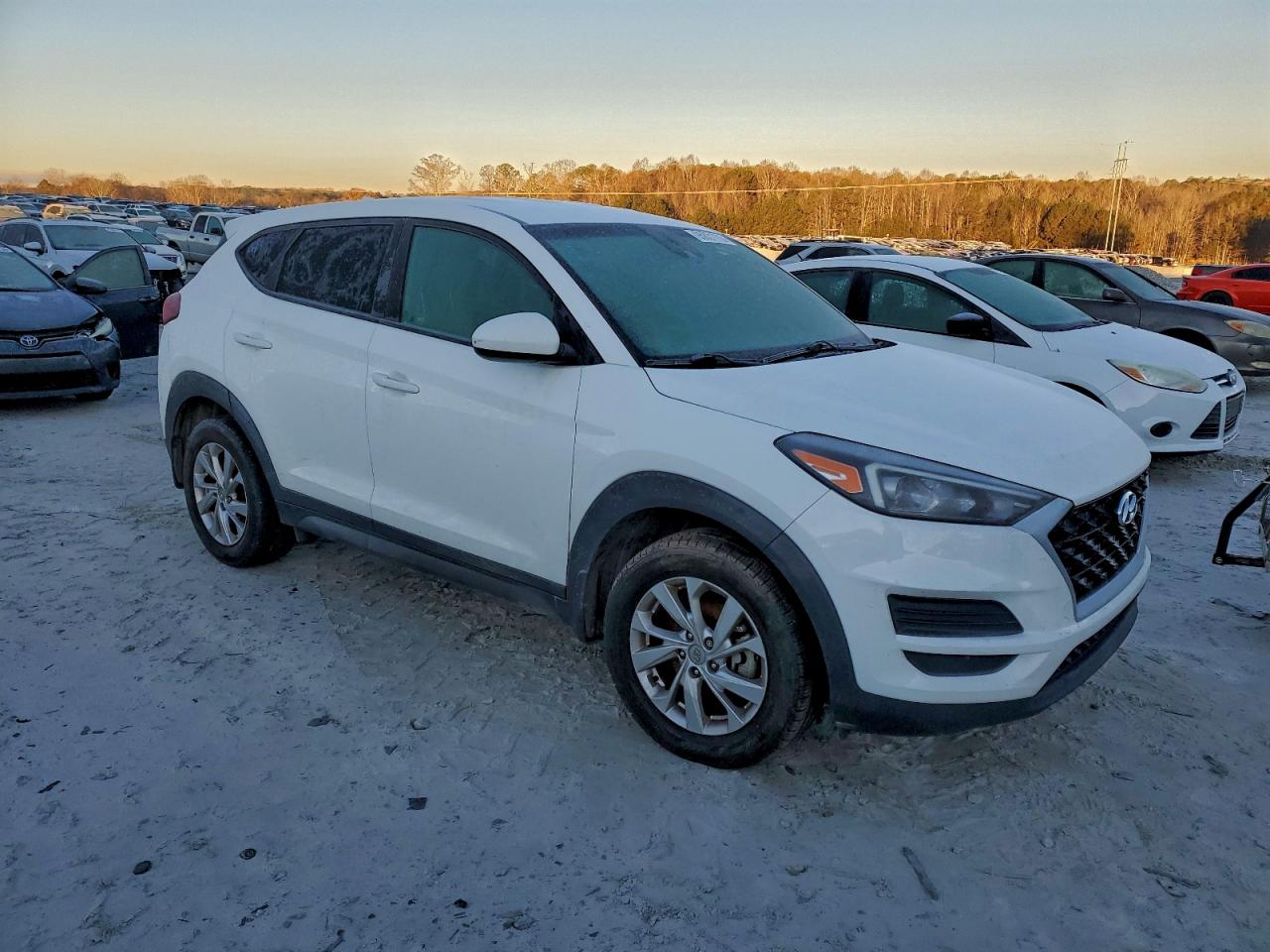 2021 HYUNDAI TUCSON SE photo 4