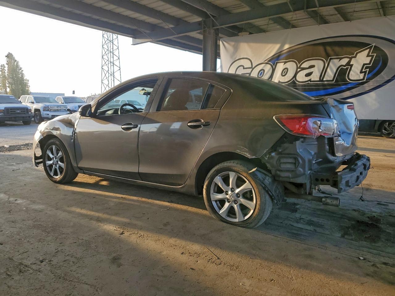 2010 MAZDA 3 I photo 2
