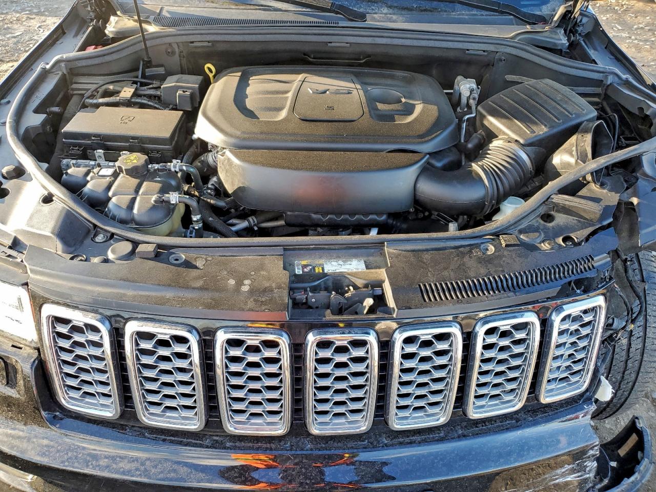 2020 JEEP GRAND CHEROKEE SUMMIT photo 23