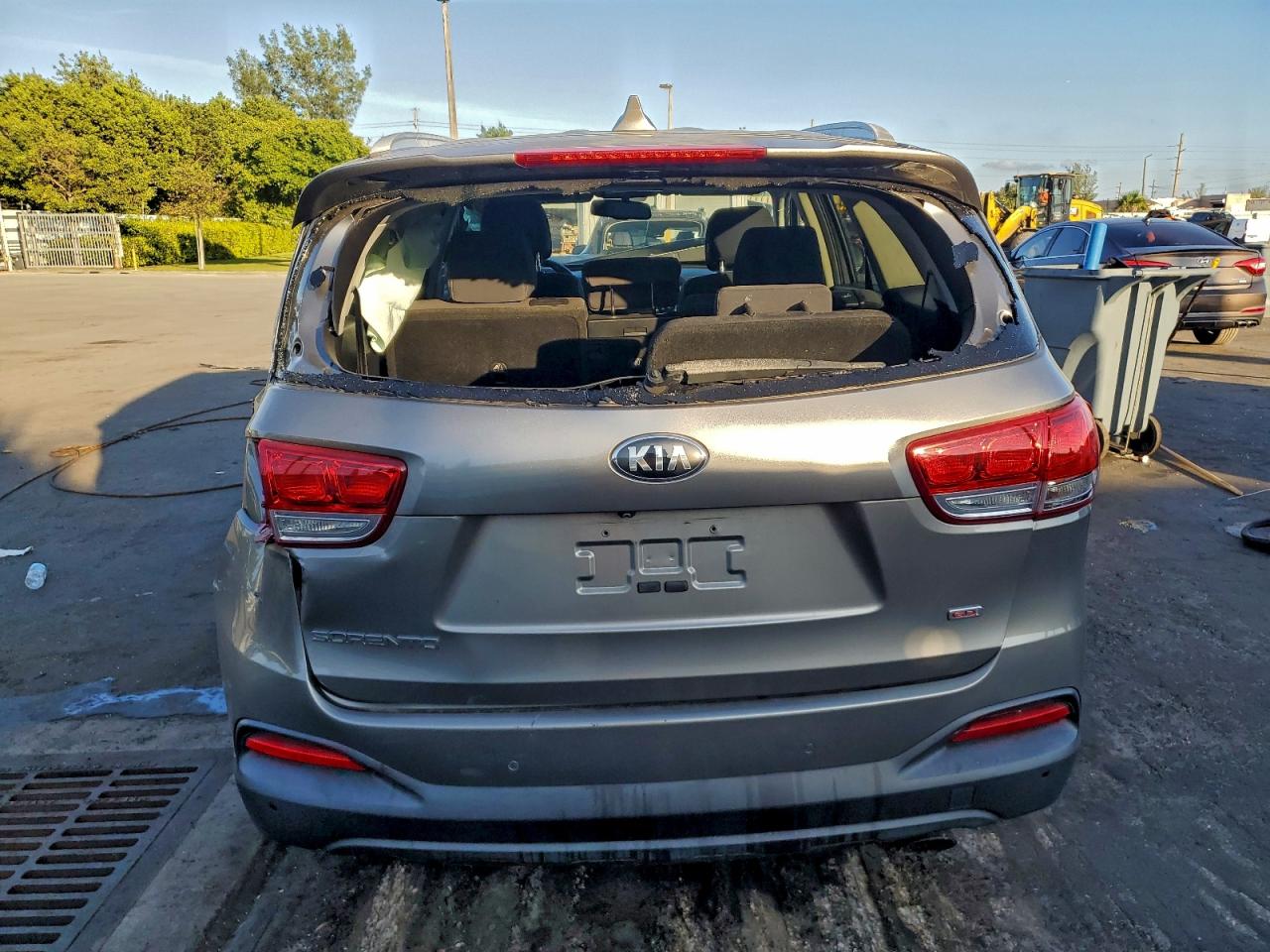 2017 KIA SORENTO LX photo 11