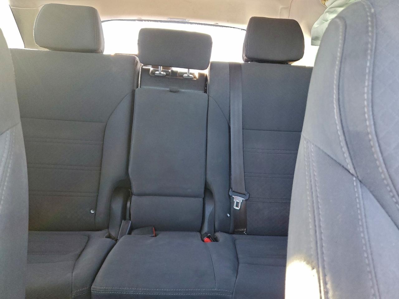 2017 KIA SORENTO LX photo 19