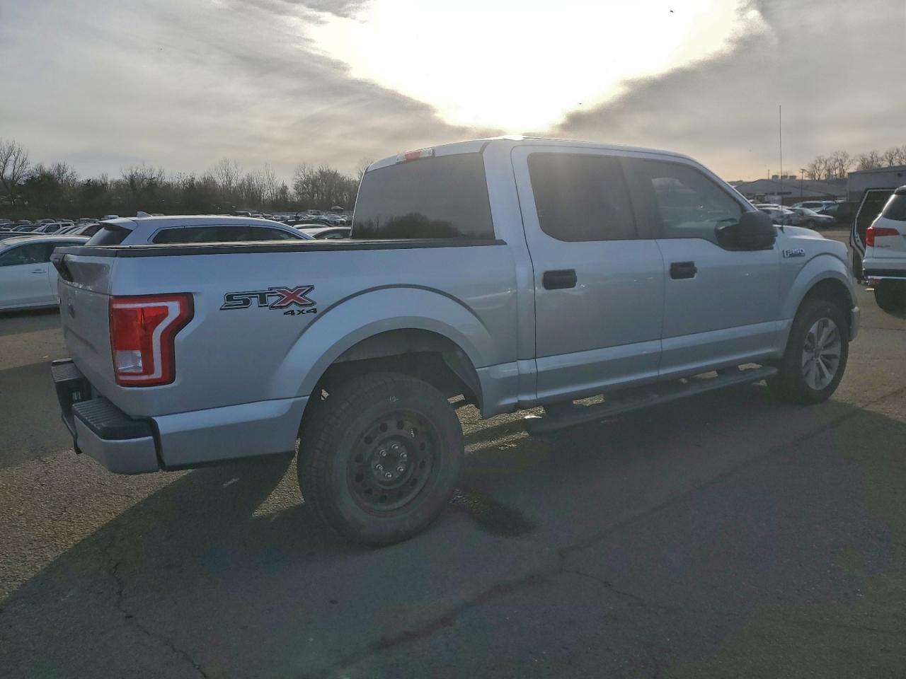 2017 FORD F150 SUPERCREW photo 3
