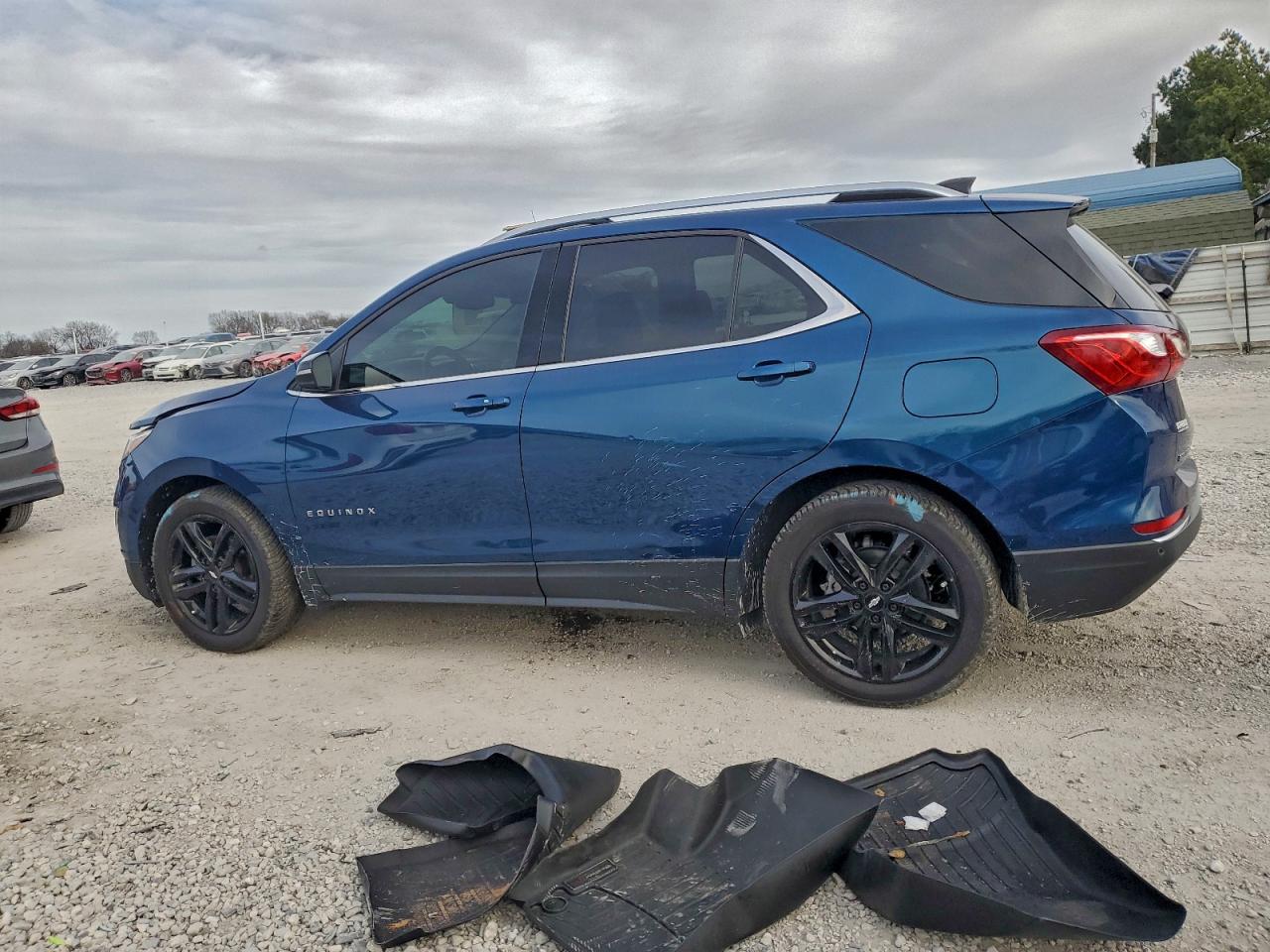 2020 CHEVROLET EQUINOX LT photo 4