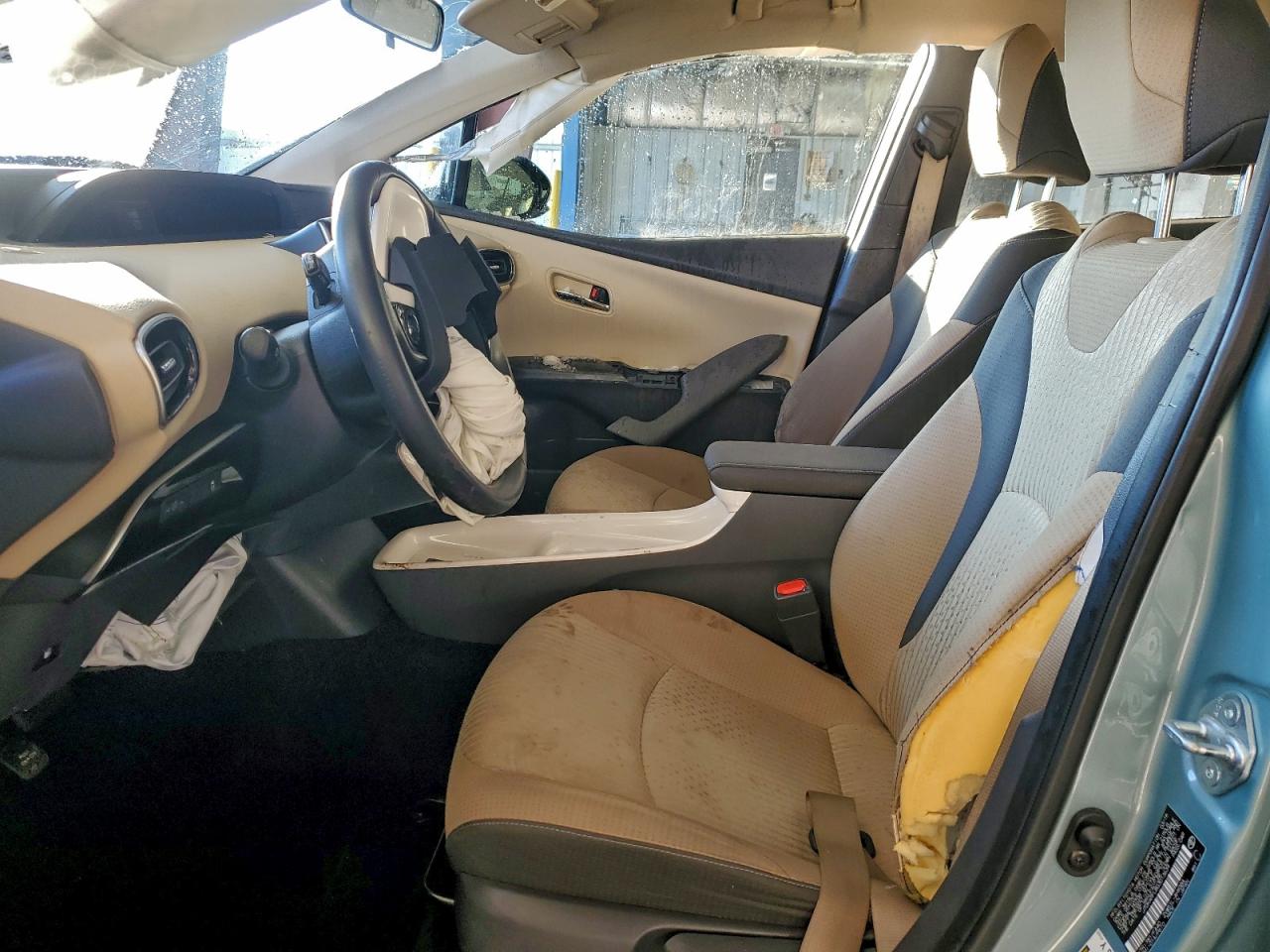 2016 TOYOTA PRIUS THREE photo 13