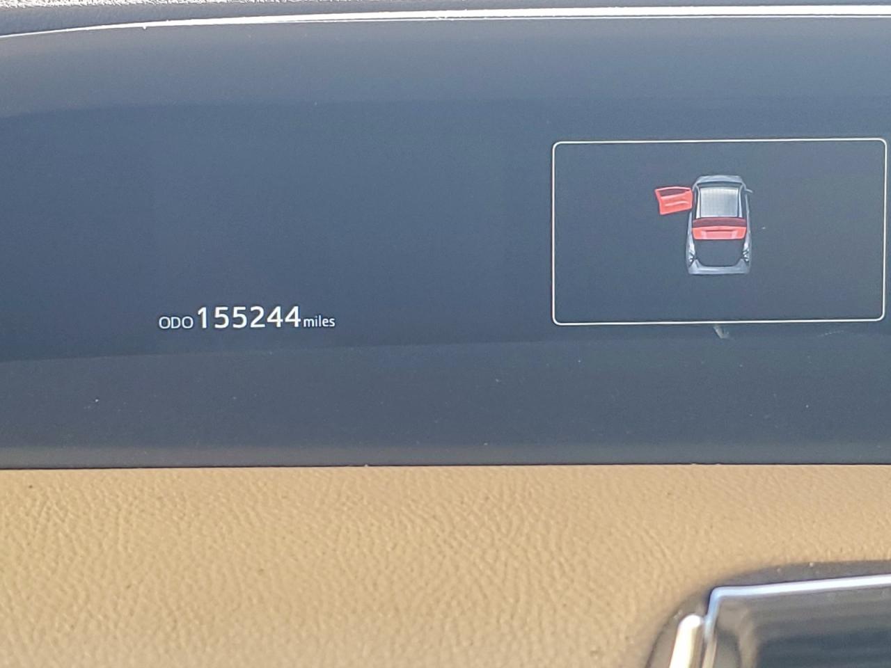 2016 TOYOTA PRIUS THREE photo 17