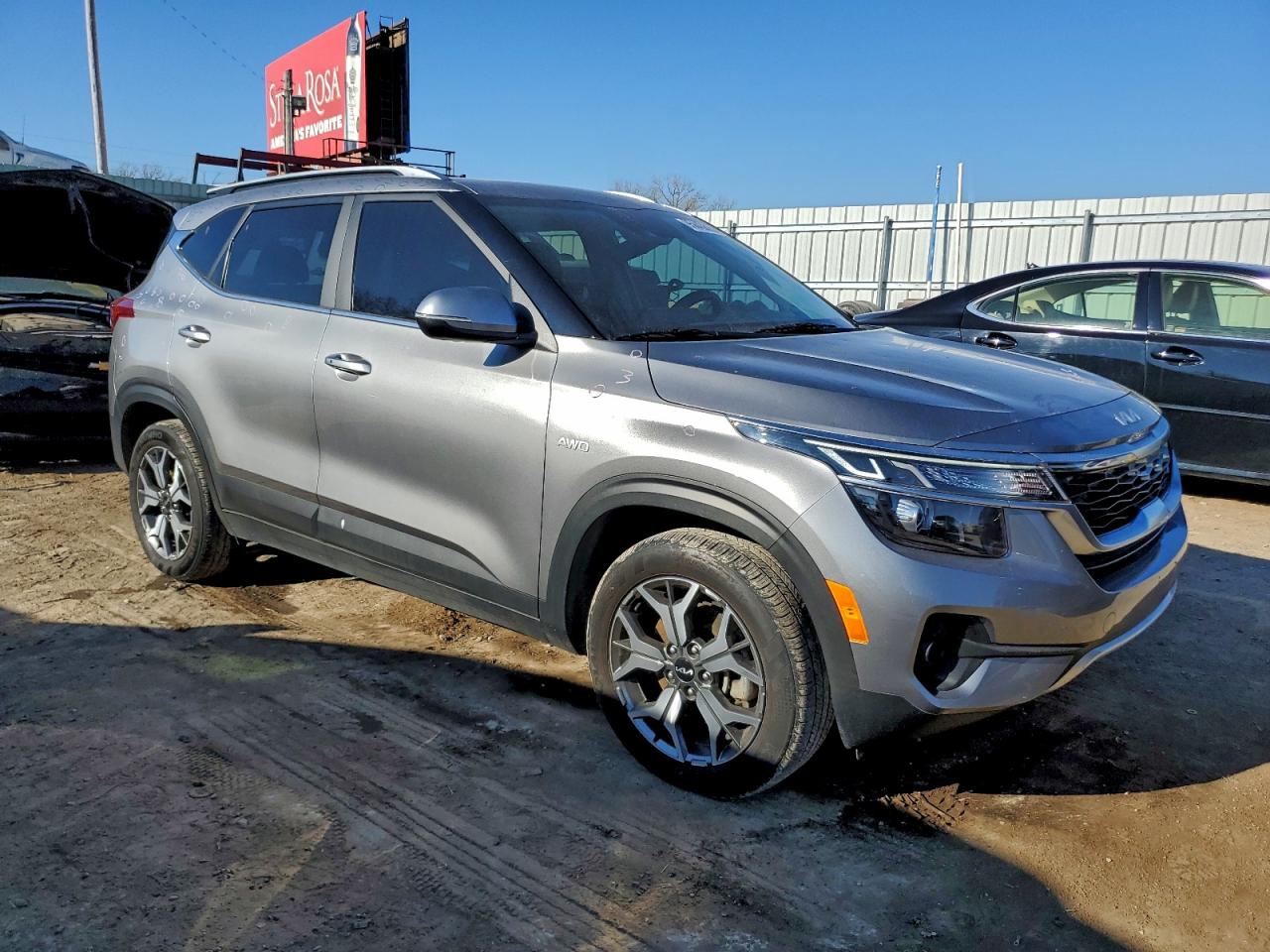 2023 KIA SELTOS EX photo 4