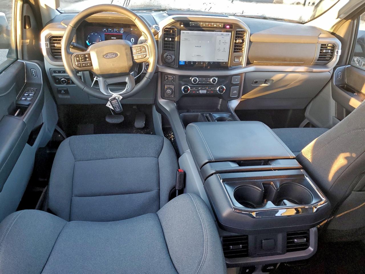 2024 FORD F150 XLT photo 8