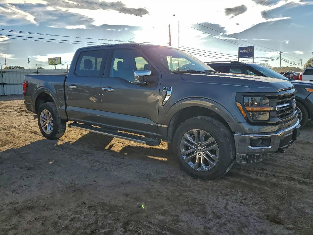 2024 FORD F150 XLT photo 4