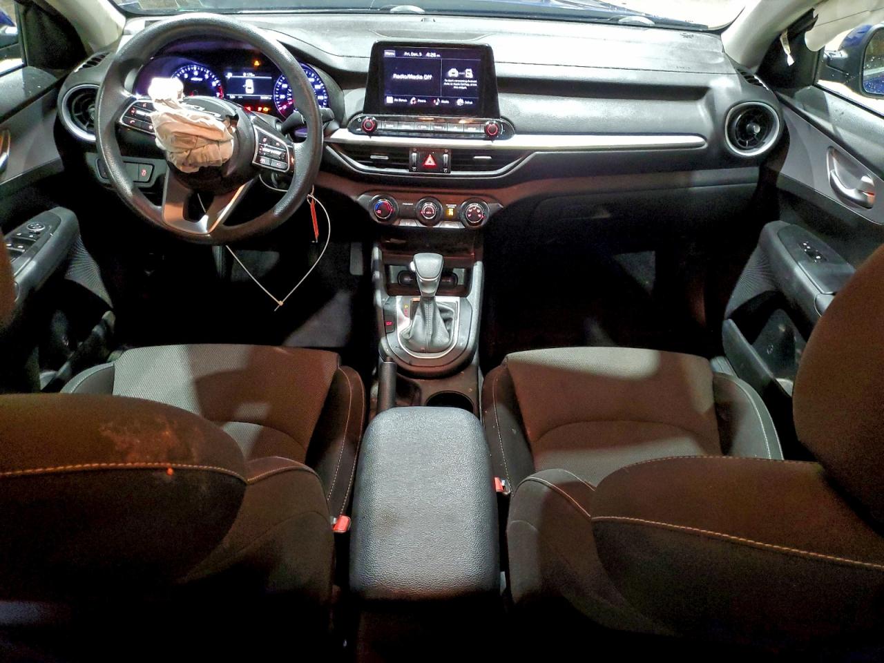 2023 KIA FORTE LXS photo 8