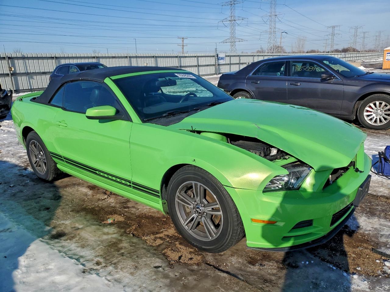 2013 FORD MUSTANG photo 4