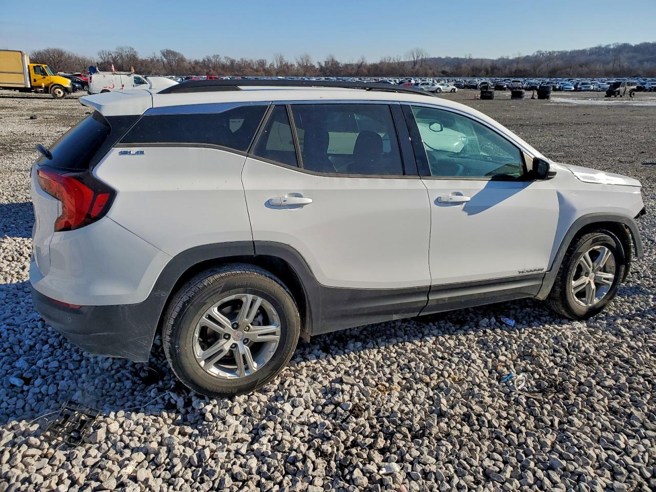 2020 GMC TERRAIN SLE photo 9