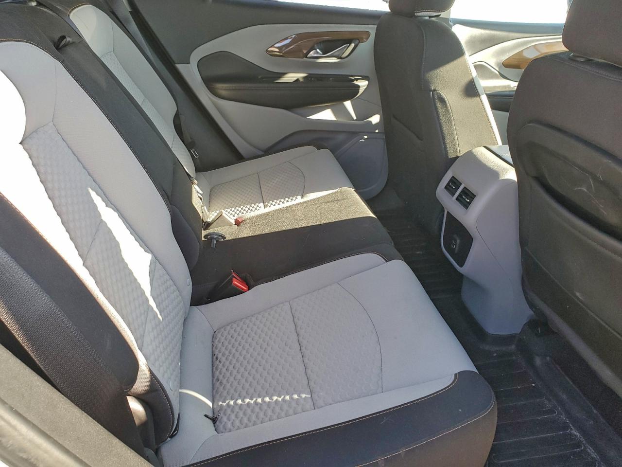 2020 GMC TERRAIN SLE photo 37
