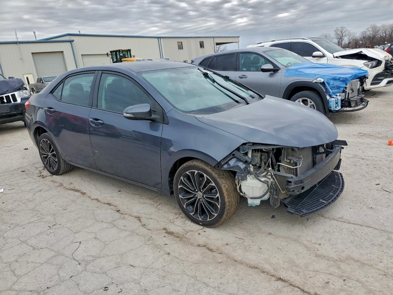 2014 TOYOTA COROLLA L photo 4