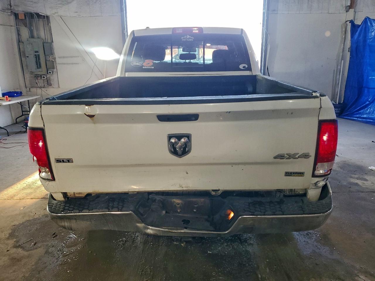 2015 RAM 1500 SLT photo 6