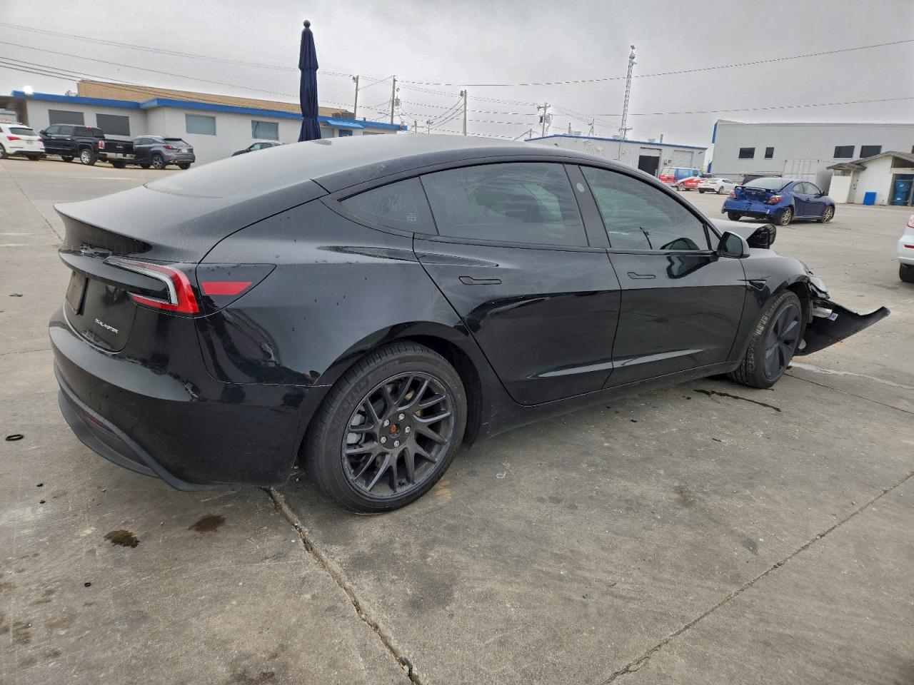2024 TESLA MODEL 3 photo 3