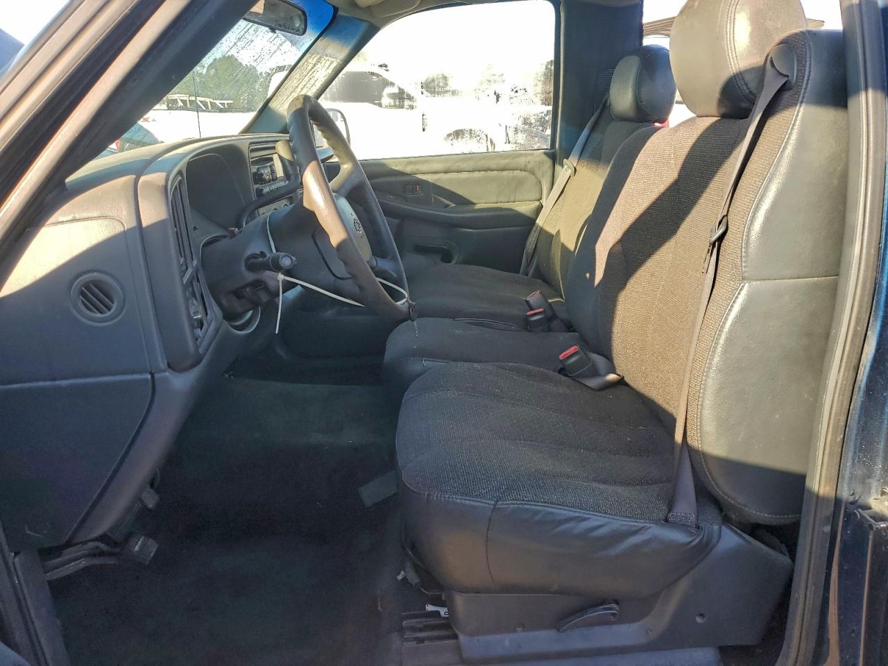 2000 CHEVROLET SILVERADO C1500 photo 13